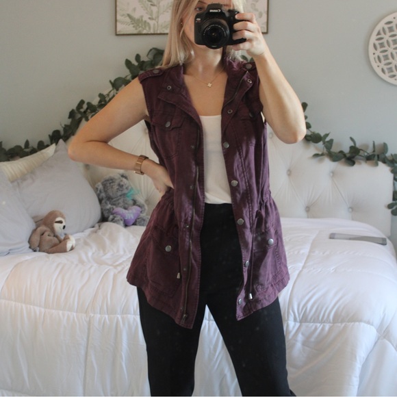 ALTERD STATE Maroon Vest - Picture 1 of 7